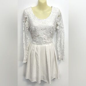 Charlotte Russe White Embroidered Long Sleeve Skater Dress size M